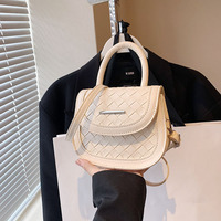 Mini sac à main de luxe carré tressé, sac bandoulière élégant et tendance