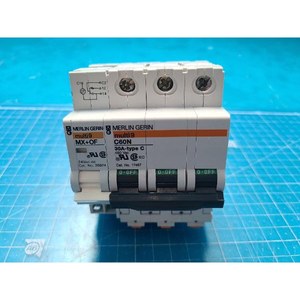 Contact auxiliaire de déclenchement de shunt Merlin Gerin MX+OF/C60N 30A C 26974+17467, utilisé comme pièce détachée pour équipement semi-conducteur Legacy - Product Image 6