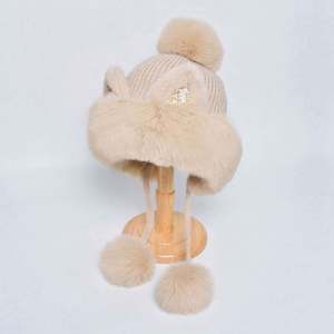 Bonnet d'hiver en acrylique tricoté avec oreilles de chat et pompon, motif dessin animé mignon, unisexe, chaud et coupe-vent, pour extérieur et plage, vente en gros - Product Image 6