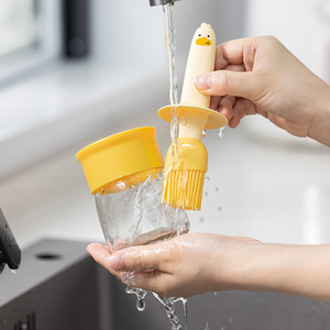 BBQ Oil <b>Brush</b> <b>Bottle</b> Silicone PP High Temperature Resistant Food Grade Cartoon Kitchen BBQ Baking Pancake With Handle Integrated - Product Image 3