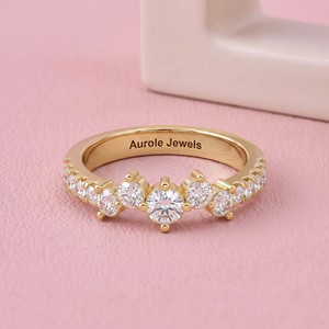 Bague élégante en or avec diamant de laboratoire taille brillant rond courbé pour femme, bijoux fins, mariage, anniversaire, créateur - Product Image 1