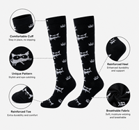 Chaussettes de compression noires à imprimé chat mignon, chaussettes hautes pour le sport, le pickleball, la course à pied, les voyages, l'usage quotidien
