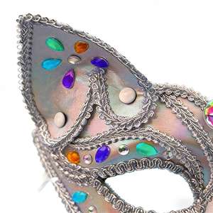 Máscara de Gato Plateada Iridiscente de Plástico para Fiesta de Halloween con Pedrería Multicolor, Media Cara - Product Image 4