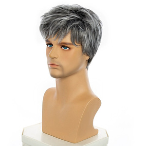 Perruque Courte Droite Dégradée Grise pour Hommes Européens et Américains, en Soie Haute Température, Vente en Gros Transfrontalière - Product Image 2