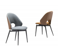 Chaise de salle à manger au design danois moderne, blanche, en acier de haute qualité, portable, chaise de salle à manger formelle en métal pour la maison, pour appartement