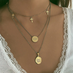 Collares con colgante de números personalizados en inglés para <span class=keywords><strong>hombre</strong></span> y mujer, collar de acero inoxidable chapado en oro de 18k con grabado ovalado - Product Image 2