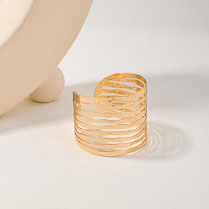 Exaggerated Fashion Retro Jewelry <b>Bracelet</b> <b>Metal</b> Hollow C-shaped Ladies <b>Bracelet</b> - Product Image 5