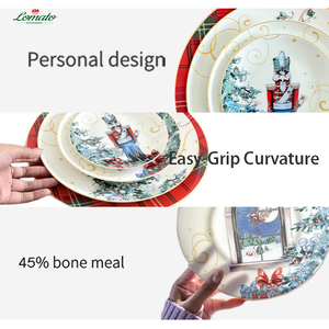 Assiettes en céramique personnalisables avec bordure dorée, motif renne de Noël, vaisselle à carreaux pour les fêtes, pour restaurants et cadeaux festifs - Product Image 6