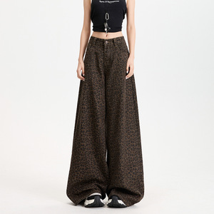 กางเกงยีนส์แฟชั่นทรงหลวมเอวสูงลายเสือดาวสไตล์วินเทจสำหรับผู้หญิงรุ่นใหม่ล่าสุด - Product Image 4