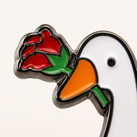 Broche personnalisée en alliage de zinc émaillé rigide avec motif d'oie moderne et ludique, badge artistique personnalisé, logo en métal moulé sous pression pour