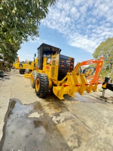 รถเกลี่ยดินตีนตะขาบมอเตอร์มือสอง140H 140g 140K - Product Image 3