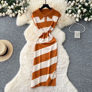 Abito in maglia a righe a contrasto con spalline sottili e maniche corte, stile retrò di lusso, da donna, con cintura in vita - Product Image 1