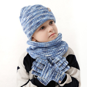 Conjunto de tres piezas al por mayor de invierno lindo tejido polar bebé cálido gorro niños grueso cálido sombrero <span class=keywords><strong>guantes</strong></span> <span class=keywords><strong>y</strong></span> <span class=keywords><strong>bufanda</strong></span> traje chico - Product Image 2