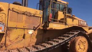 รถปราบดินมือสองรถเกลี่ยดิน D11สำหรับงานวิศวกรรมและการก่อสร้าง - Product Image 4