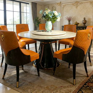 Ensemble de table <span class=keywords><strong>à</strong></span> <span class=keywords><strong>manger</strong></span> de style européen de luxe avec plateau en fibre de verre, pieds sculptés en or et chaises en cuir orange - Product Image 6