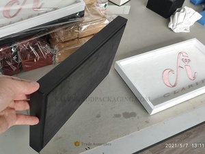 Tùy Chỉnh Thêu Biểu Tượng Màu Đen Màu Xám Sang Trọng Nhung Lót PU Da Dày Biên Giới Trang Sức Đồng Hồ Valet Khay - Product Image 6