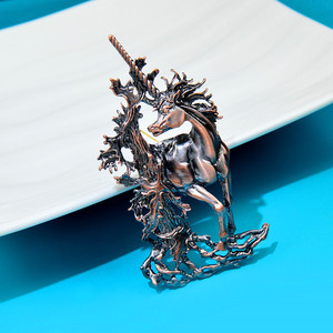Vintage Retro Bela Fada Cavalo Broche Grande Unicórnio para Mulheres Homens Animal Selvagem Jóias Presente para Casamento Três Cores - Product Image 3