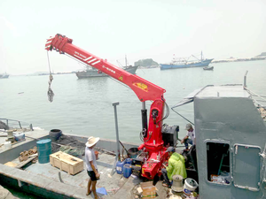 팔핑거 SBC 3.6톤 붐 크레인 25m 리프팅 높이 기어박스 및 펌프 중국산 트럭 크레인 판매 - Product Image 2