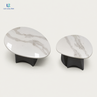 Ensemble de tables basses gigognes Luca Picasso en marbre blanc, forme de galet organique, base noire, mobilier de salon moderne de luxe