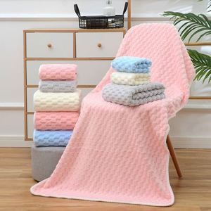 Serviette de toilette en polaire corail tricotée, douce, à séchage rapide, respectueuse de la peau et écologique, pour la salle de bain et le visage - Product Image 1