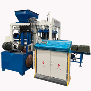 Machine de fabrication de blocs de béton entièrement automatique QT4-15B, haute capacité de production, machine à briques hydraulique robuste pour le marché <span class=keywords><strong>africain</strong></span> - Product Image 4