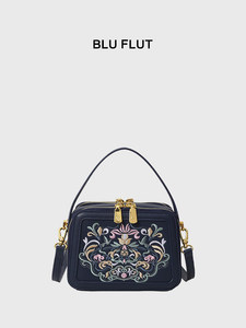 กระเป๋าถือผู้หญิงดีไซน์หรู คุณภาพสูง ทำจากหนัง PU พิมพ์ลาย สะพายข้างหรือสะพายไหล่ได้ พกพาสะดวก ปิดด้วยกระดุม  วัสดุโพลีเอสเตอร์สองชั้น แฟชั่น - Product Image 3