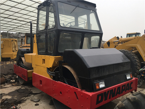 รถบดอัดแอสฟัลต์แบบสั่นสะเทือนสองลูกกลิ้ง Dynapac CC422 รุ่นดั้งเดิมของสวีเดน ใช้สำหรับการบดอัดแอสฟัลต์ การก่อสร้างทางหลวง และการซ่อมแซมถนน - Product Image 2