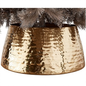 AMSON BRASS ที่รัดต้นคริสต์มาสแบบเหล็กตีลายทองเหลืองโบราณ รุ่น 72087 เป็นมิตรกับสิ่งแวดล้อม สำหรับเทศกาลคริสต์มาส - Product Image 1