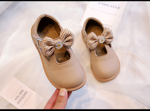 2025 primavera nuova versione coreana scarpe <span class=keywords><strong>da</strong></span> ragazza in pelle con fiocco morbido scarpe <span class=keywords><strong>da</strong></span> principessa Sole per i bambini tendenza scarpa singola - Product Image 3