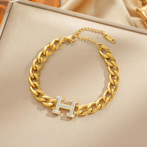 Nouveau Acier Inoxydable 18k Or Perle Shell Zircon Couches Trèfle Mauvais Yeux Chaîne <span class=keywords><strong>Bracelet</strong></span> Femmes Papillon <span class=keywords><strong>Coeur</strong></span> <span class=keywords><strong>Bracelet</strong></span> pour Cadeau - Product Image 6