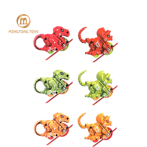 Vente en gros <span class=keywords><strong>Lanceur</strong></span> drôle en forme de dinosaure pour garçon Toupies à tirer Jouet gyroscopique à tirer - Product Image 1