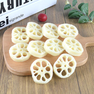 Tranches de racine de lotus artificielles en PVC, accessoires de cuisine de dessin animé, modèles alimentaires pour restaurants, présentoirs de vitrine, décoration intérieure, tendance mode - Product Image 1