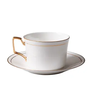 Asil şekil egzotik ziyafet modern ucuz kemik kahve fincanı çay bardağı seti altın kolu
