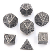 Ensemble de dés DND en métal miniature à écailles de dragon, 7 pièces, polyèdre avec logo personnalisé, forme DND du fabricant pour les jeux
