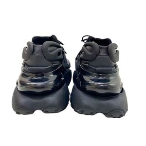 รองเท้ากีฬาแบรนด์ดีไซน์หรูสั่งทำพิเศษ รองเท้าทรงเรือทันสมัยพร้อมเชือกผูกและคุณสมบัติกันลื่น - Product Image 4