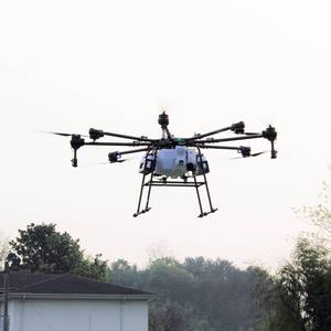 Drones de pulvérisation agricoles intelligents avec double système de caméra GPS FPV pour la protection de précision des cultures et le <span class=keywords><strong>radar</strong></span> de terrain antiparasitaire - Product Image 6