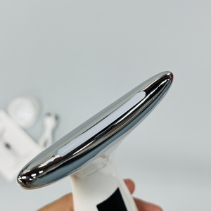 Appareil de lifting du visage 7-en-1, anti-rides, pour le visage et le cou, dispositif de raffermissement et de lifting du visage, mini masseur facial - Product Image 2