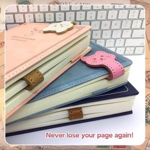 <span class=keywords><strong>Marque</strong></span>-<span class=keywords><strong>page</strong></span> magnétique en cuir PU doux et mignon, gravure laser sur cuir pour forme personnalisée - Product Image 2