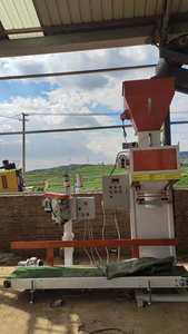 Machine d'emballage automatique multifonction <span class=keywords><strong>pour</strong></span> granulés, riz, sucre, haricots avec dispositif de couture, de scellage, de pesage et de fermeture de <span class=keywords><strong>sacs</strong></span> - Product Image 4