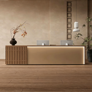 Bancone Reception Moderno Minimalista in Legno Scanalato con Illuminazione LED per Ufficio, Hotel, Spa, Salone - Product Image 1