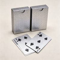Fabricant de cartes à jouer de luxe en Chine, logo gravé sur mesure, carton épais avec étui de rangement pour cadeau