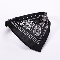 Collier en PU pour chat et chien de petite et moyenne taille avec serviette à salive triangulaire, accessoire pour animaux de compagnie durable transfrontalier