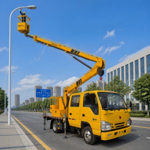 <span class=keywords><strong>Camion</strong></span>-nacelle diesel à flèche télescopique hydraulique pour travaux en hauteur et entretien de construction - Product Image 1