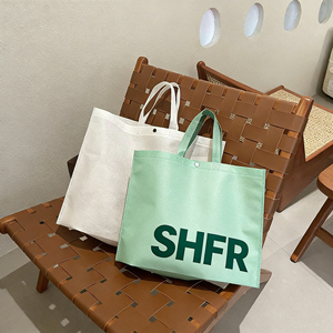 Bolsa Laminada No Tejida Tipo C para Tienda de Ropa, Bolsa de Compras Portátil, Bolsas Publicitarias Tipo <span class=keywords><strong>Camiseta</strong></span> No Tejidas - Product Image 1