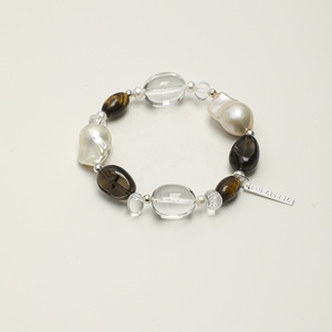 Pulsera de Peridoto Natural Estilo Bohemio - Piedra de Sanación Energética Chakra con Diseño Geométrico Religioso - Product Image 1