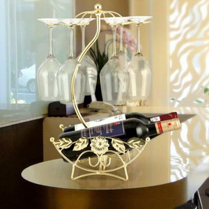Porte-vin moderne en laiton avec 5 porte-verres et rangement pour bouteilles pour présentation de bar à domicile - Product Image 1