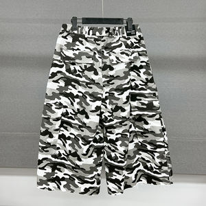 Fabricante de Shorts Holgados de Diseñador para Verano, Shorts Cargo de Camuflaje Personalizados para Hombre con 6 Bolsillos, Shorts Bermuda de Nailon Esenciales para Ropa Urbana - Product Image 2