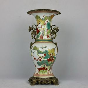 Jarrón de Porcelana Art Deco de Lujo Pintado a Mano con Loto y Encaje de Cobre, Cola de Fénix de Doble Oreja para Boda - Product Image 2
