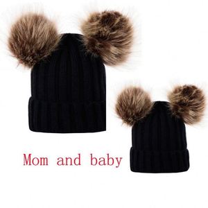 Nouveaux Bonnets d'Hiver Chauds et Mignons pour Bébé, Bonnets Tricotés à Double Pompon pour Maman et Moi, Vente en Gros M0220 - Product Image 4