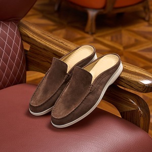 Nouveaux mocassins en cuir anti-fourrure pour hommes, semelle souple, confortables pour les pieds, chaussures décontractées polyvalentes pour personnes paresseuses, pantoufles pour hommes. - Product Image 2